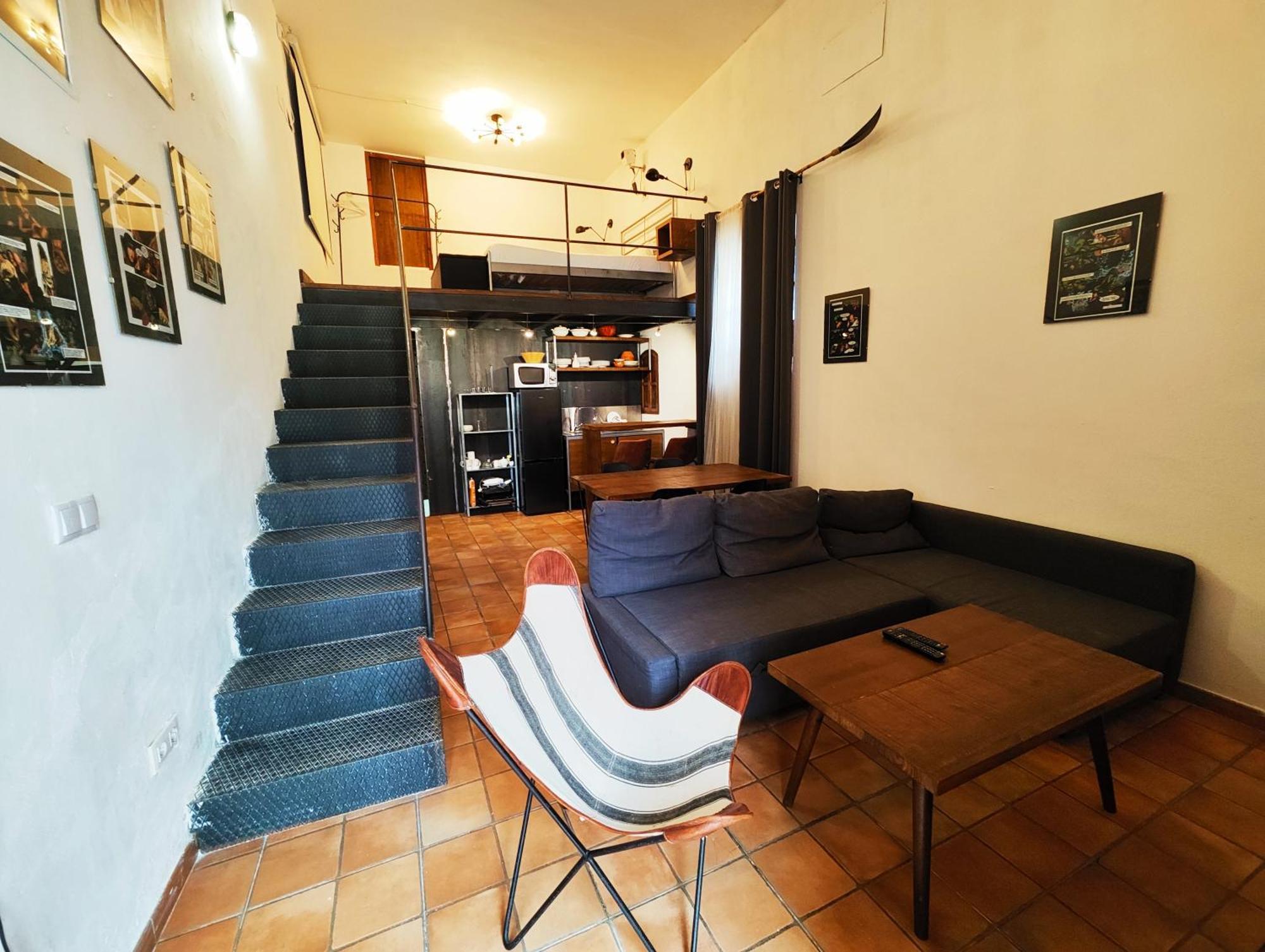 קרמונה Hostal Cafe Frenteabastos מראה חיצוני תמונה