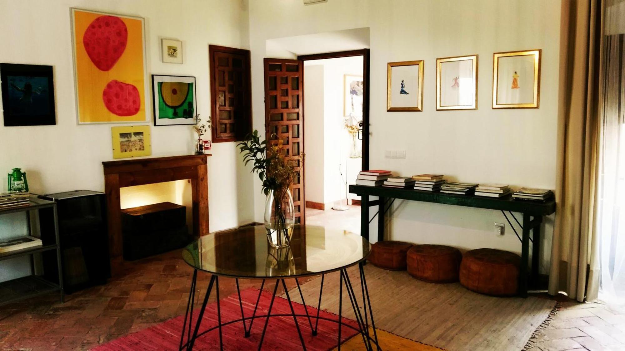 קרמונה Hostal Cafe Frenteabastos מראה חיצוני תמונה